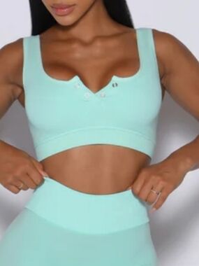 Final💲 Drop Bombshell Sportswear Bra Xs/S
